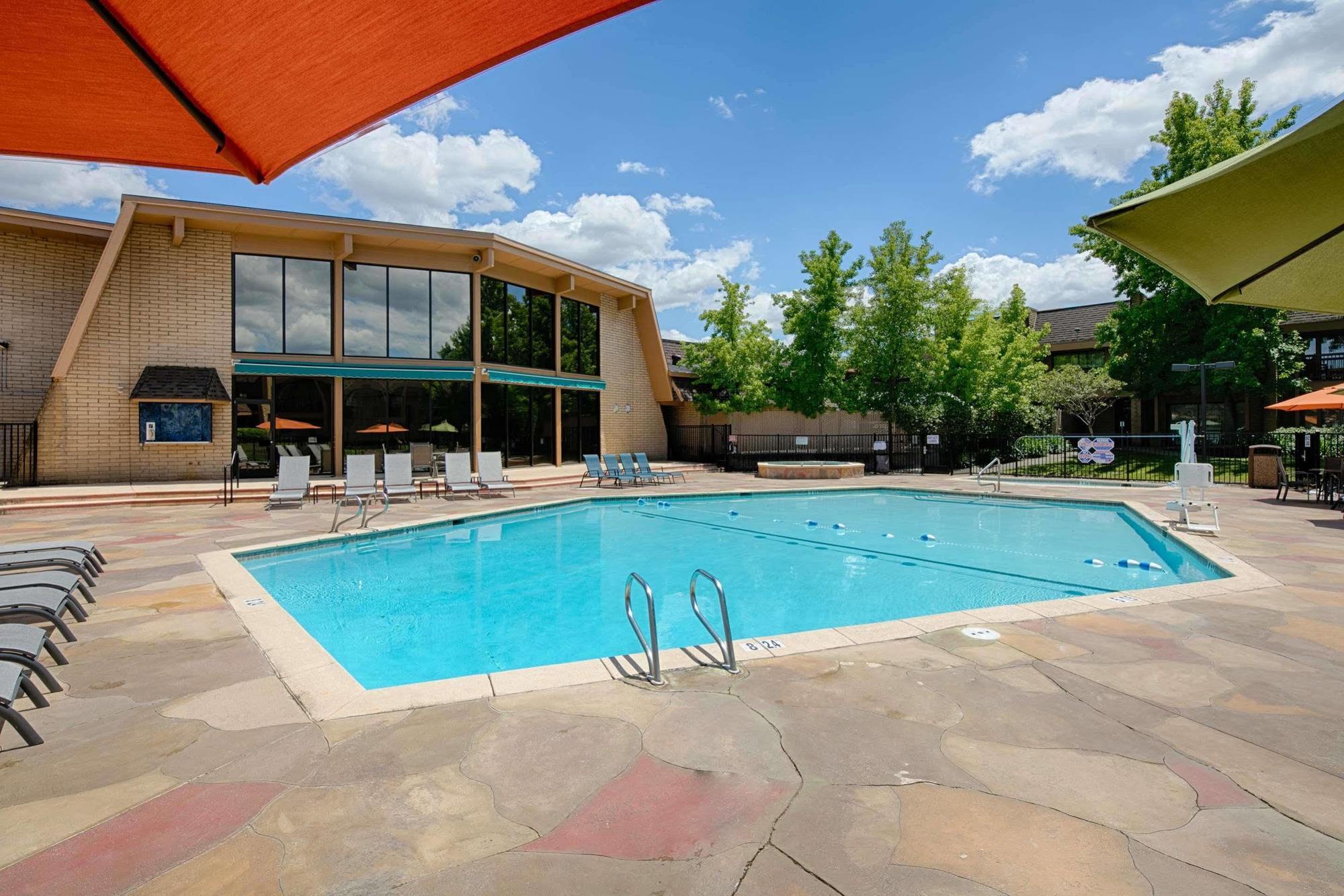 Red Lion 3*