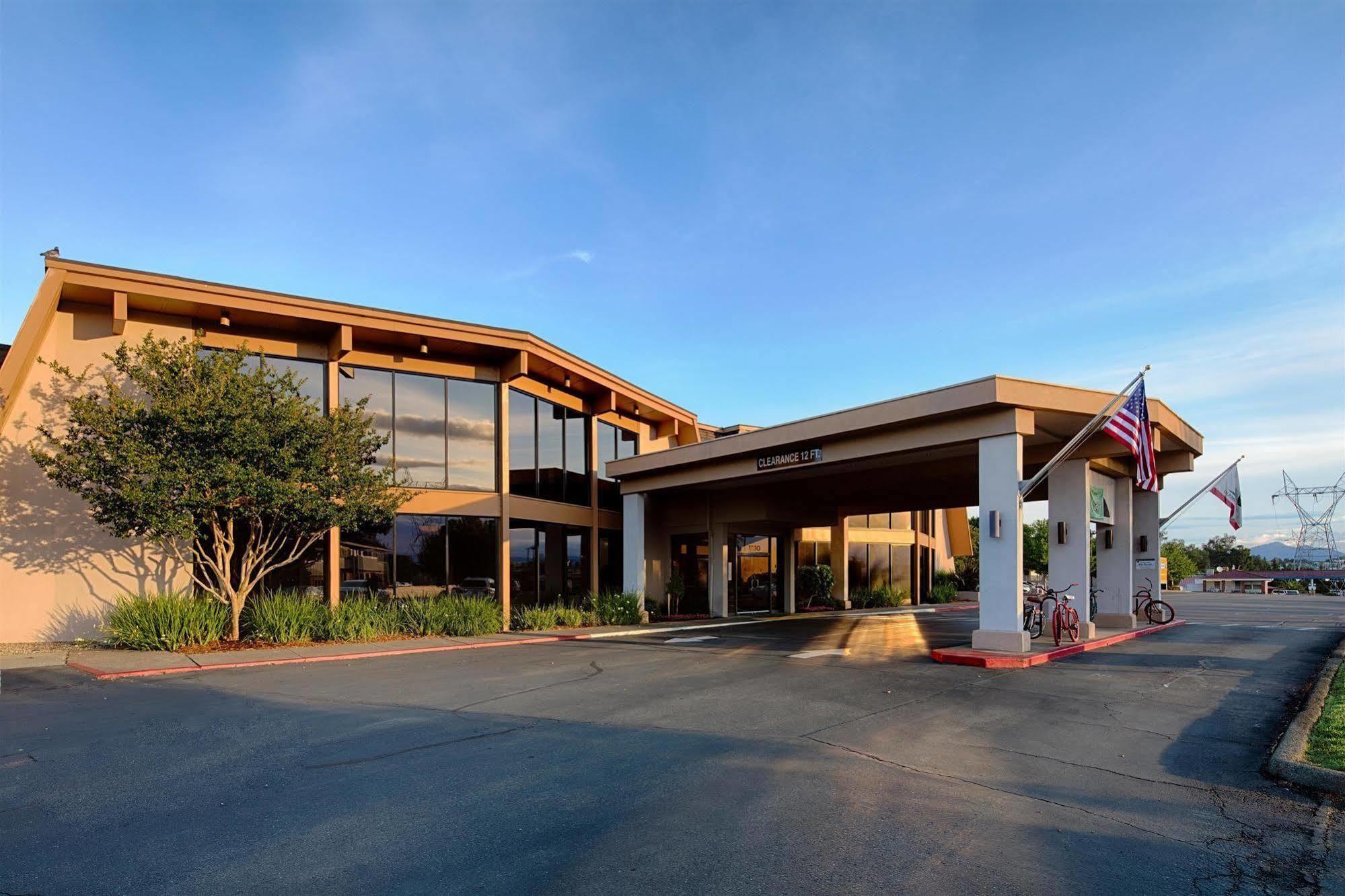 Hotel Red Lion 3*